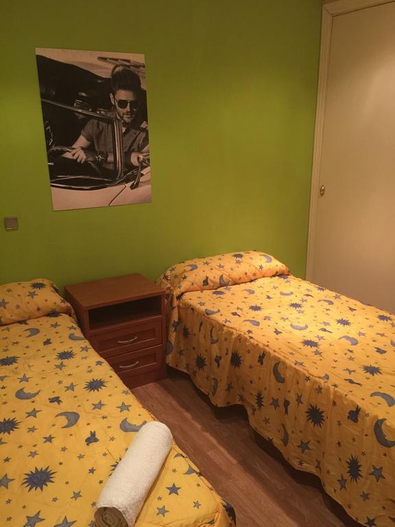 Apartamento Apartamentos Sleeping In Madrid *