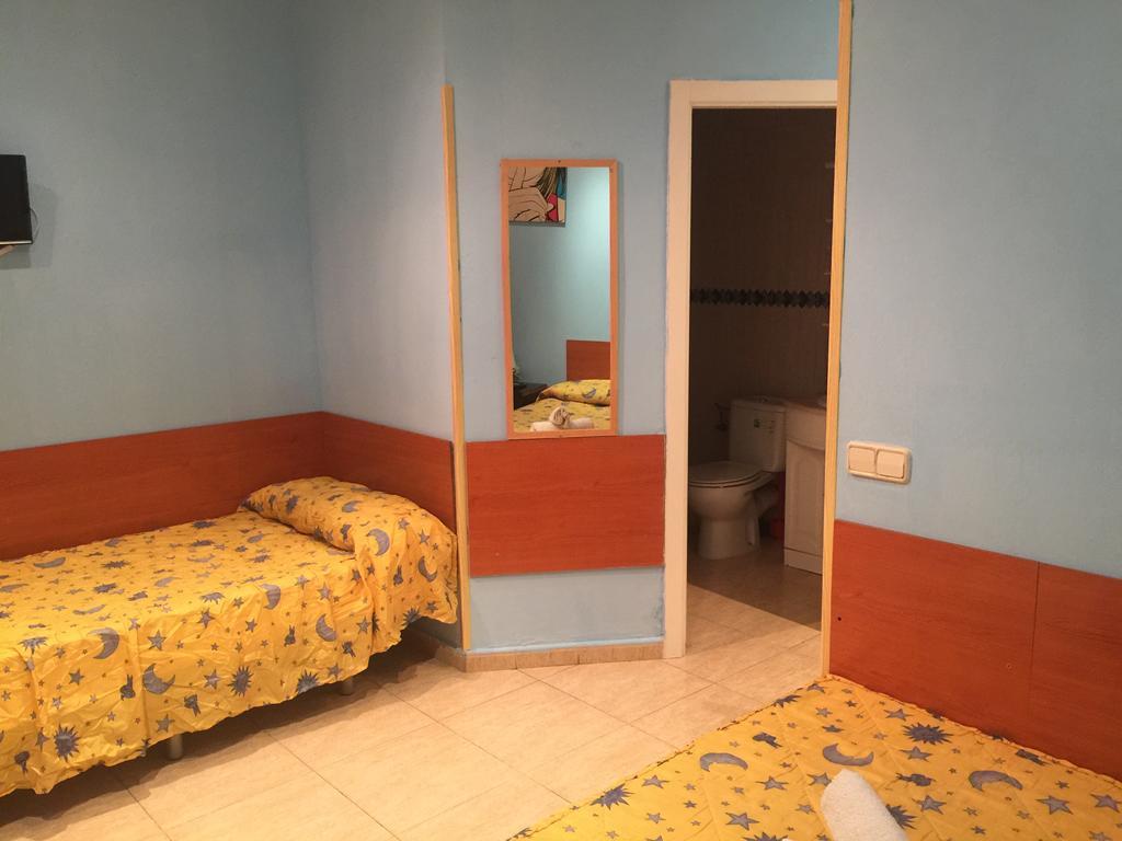Apartamentos Sleeping In Madrid *